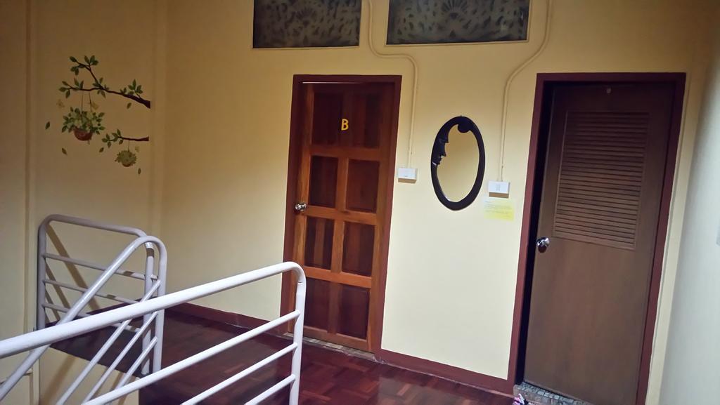 Pm Guesthouse Chiang Mai Buitenkant foto