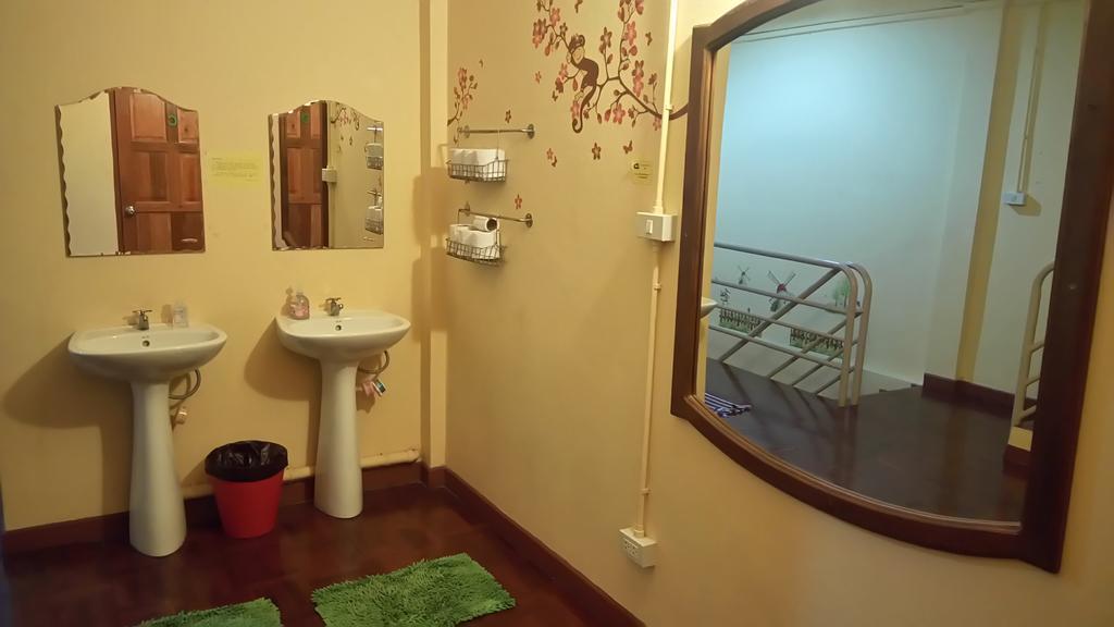 Pm Guesthouse Chiang Mai Buitenkant foto